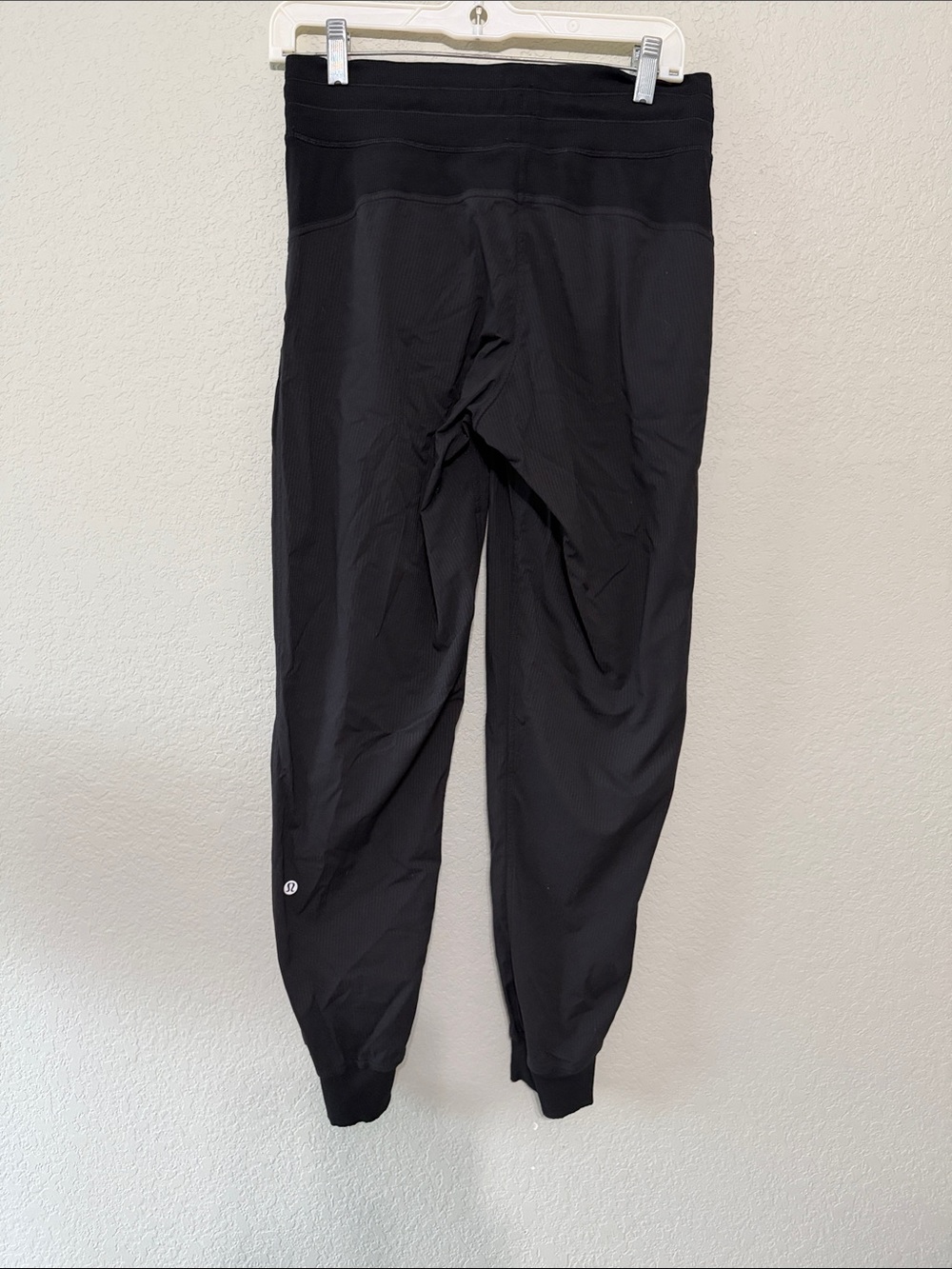 Lululemon Dance Studio Mid-Rise Jogger 7/8 Length Black Size 6 - Picture 3 of 7